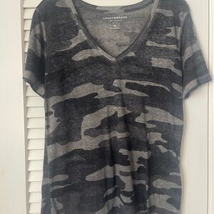 Lucky Brand Gray Camo Short Sleeve Tee